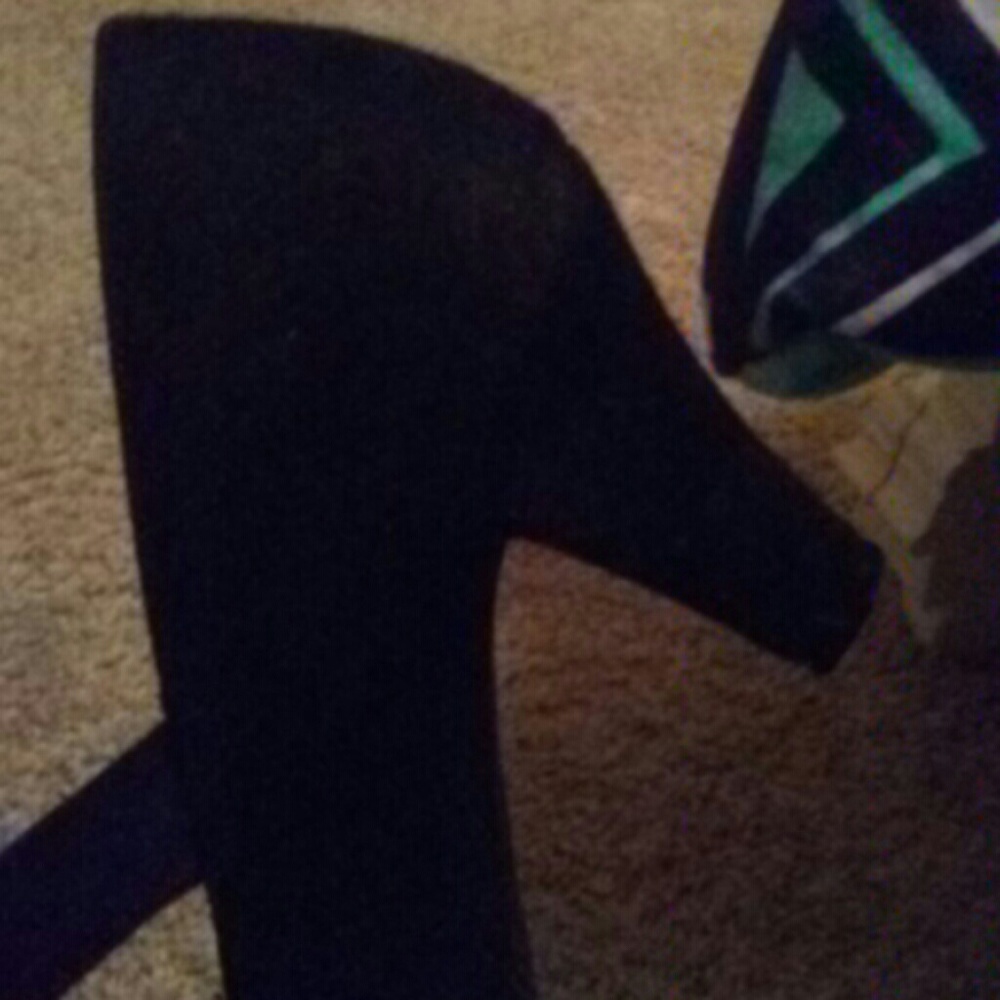 High heels - Picture 3 of 4