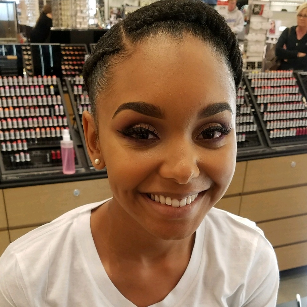 Meet your Posher, Nisaa