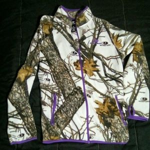 Mossy oak snow camo fleece