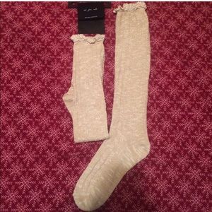 Listing for @irisfig1