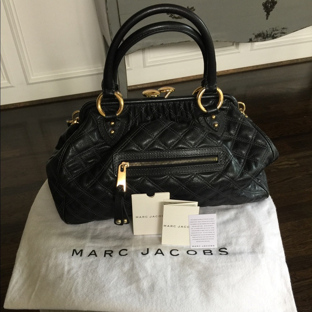 🎉SALE!! 🎉Marc Jacobs Black Leather Stam Handbag