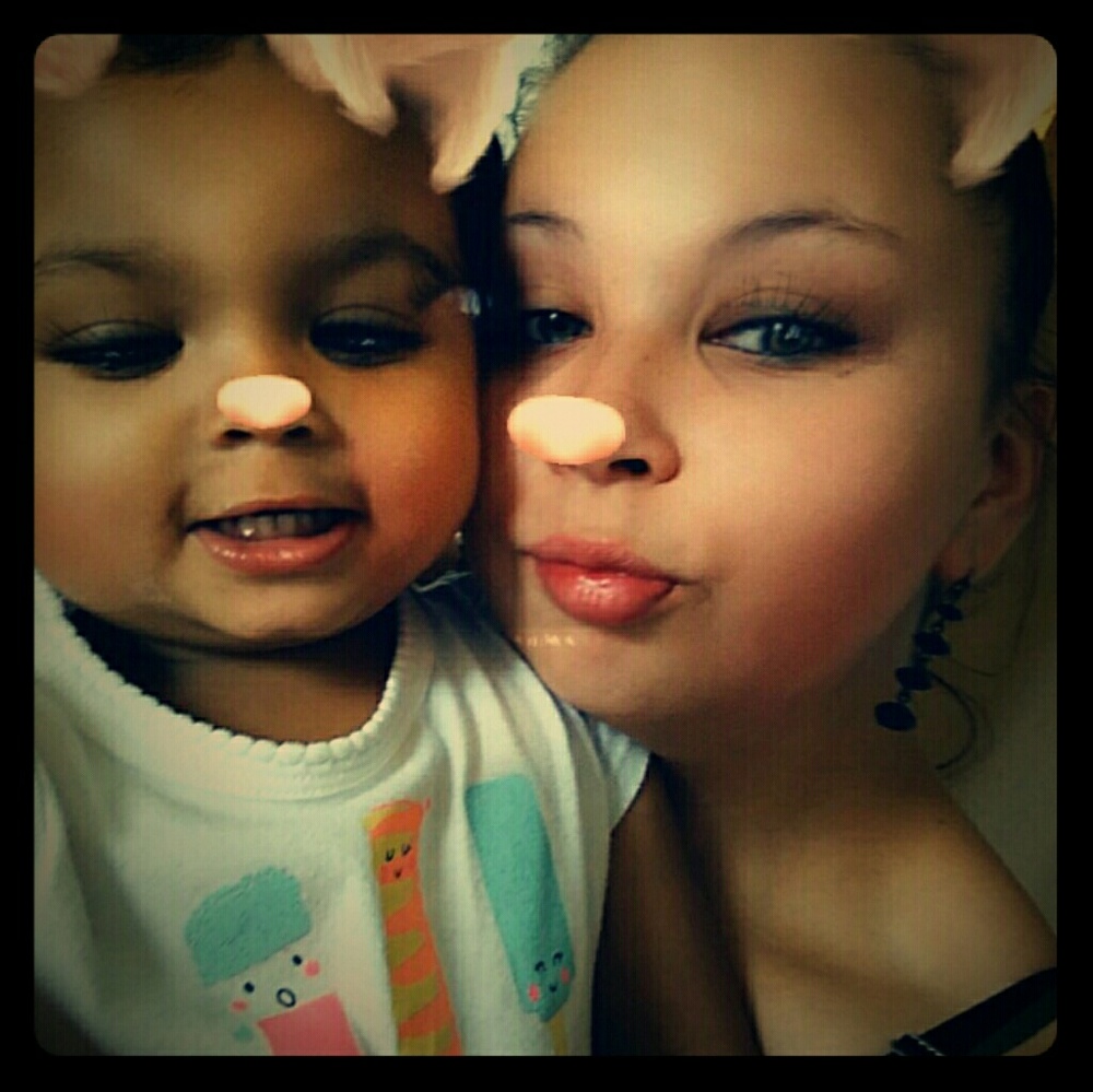 Meet your Posher, Angela