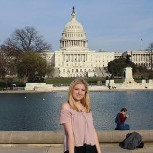 Meet your Posher, Olivia