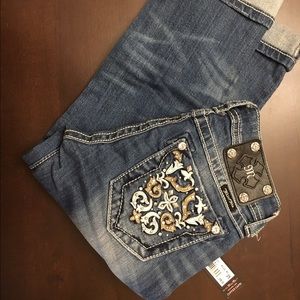 New with Tags Miss Me Crops size 25