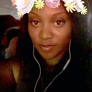 Meet your Posher, Shareen