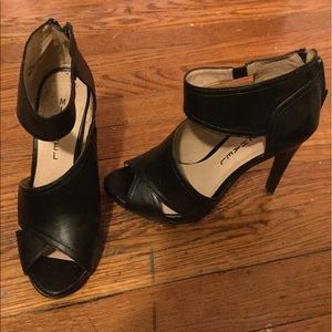 Strappy Black Pumps Peep Toe Size 6.5