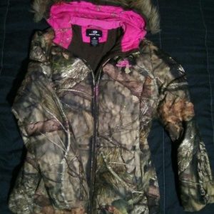 Mossy oak fur lines feather down winter coat