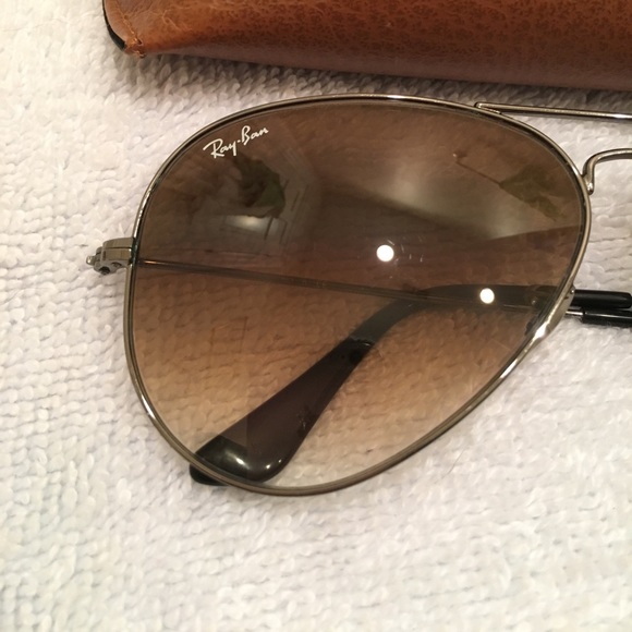 Classic Ray-Ban Aviator in silver wire/brown lens