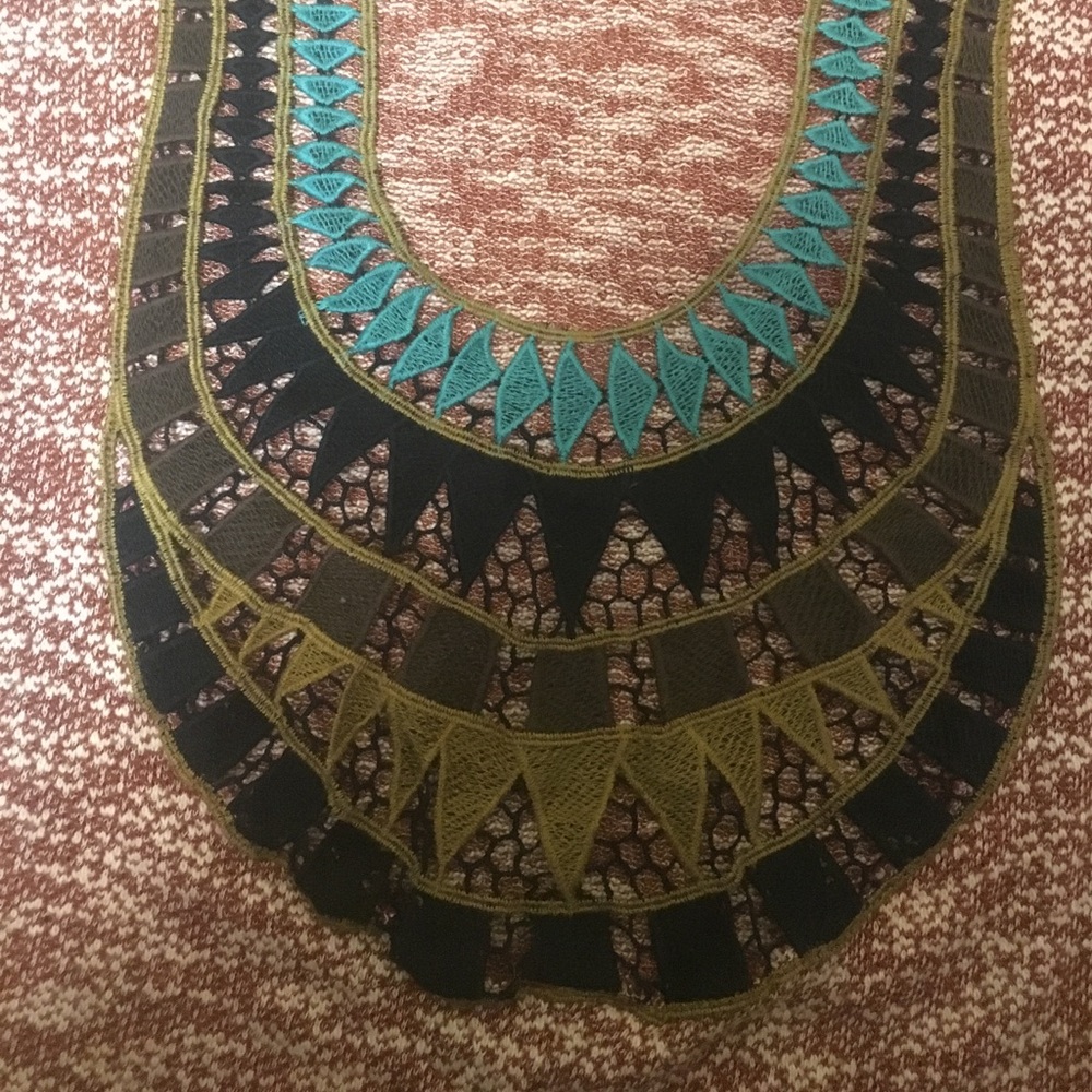 Open Back Sweater - Picture 3 of 3