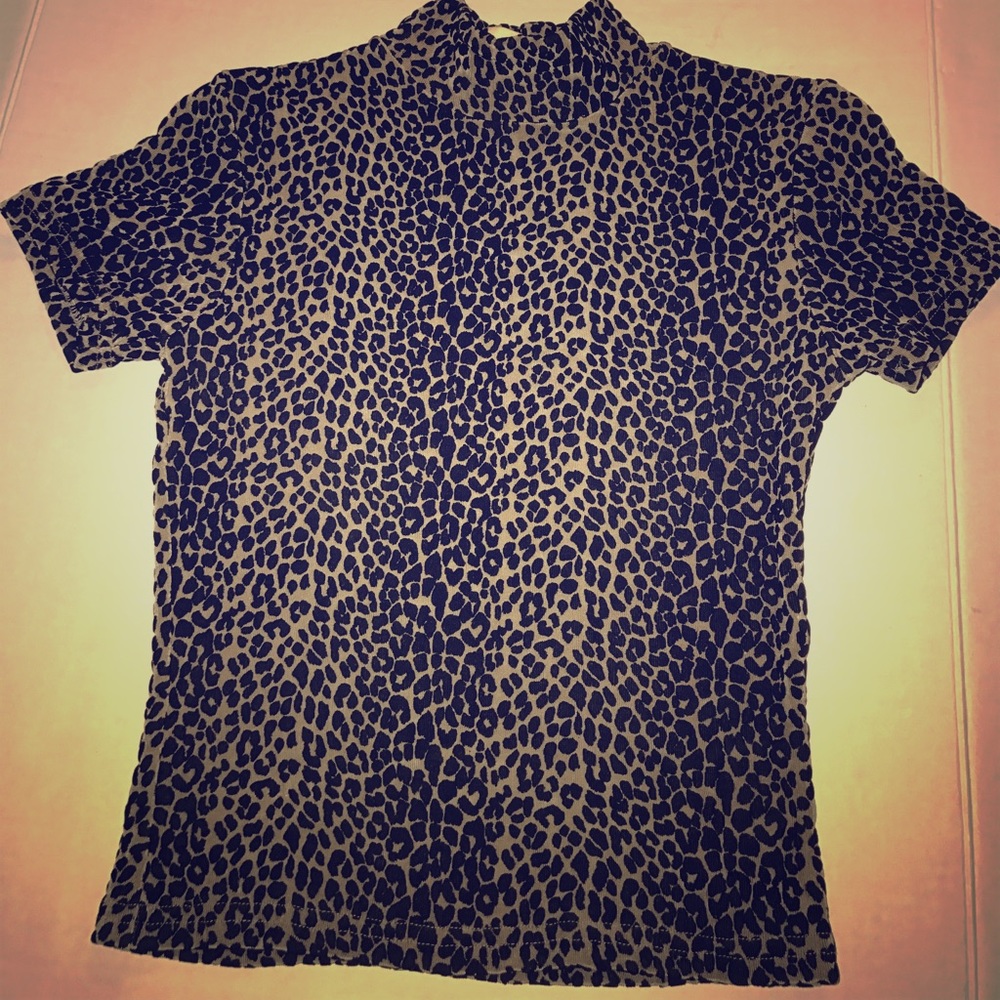 Pullover Short Sleeve Cheetah Print Top