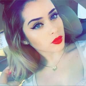 Meet your Posher, Yisel