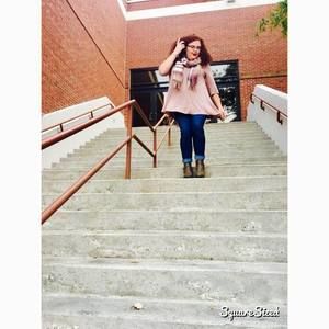 Meet your Posher, Julia