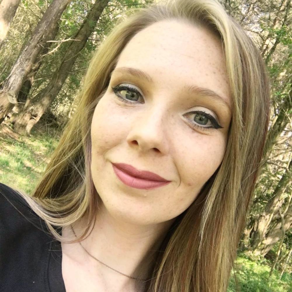 Meet your Posher, Mellie