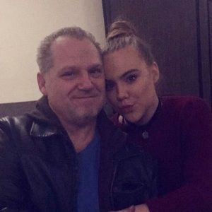 Meet your Posher, Tabi