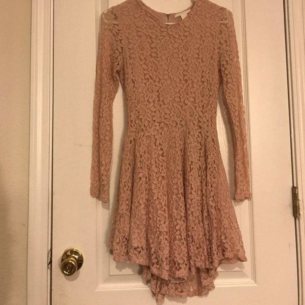 Long sleeve pink dress