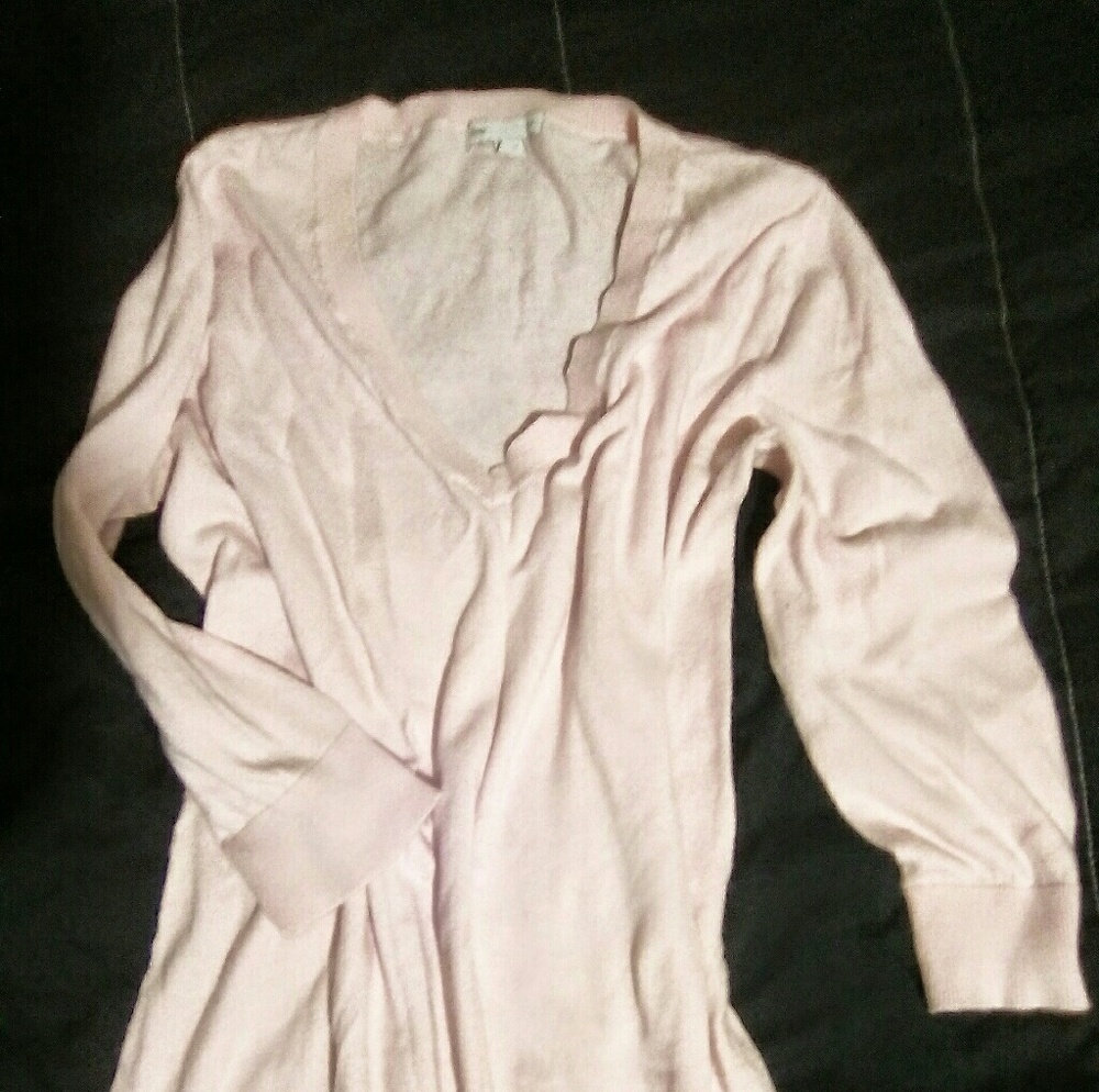 GAP v neck long sleeve