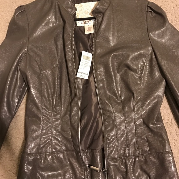 Brand new Arden B. Jacket - Picture 3 of 3