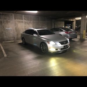 Meet your Posher, Javier