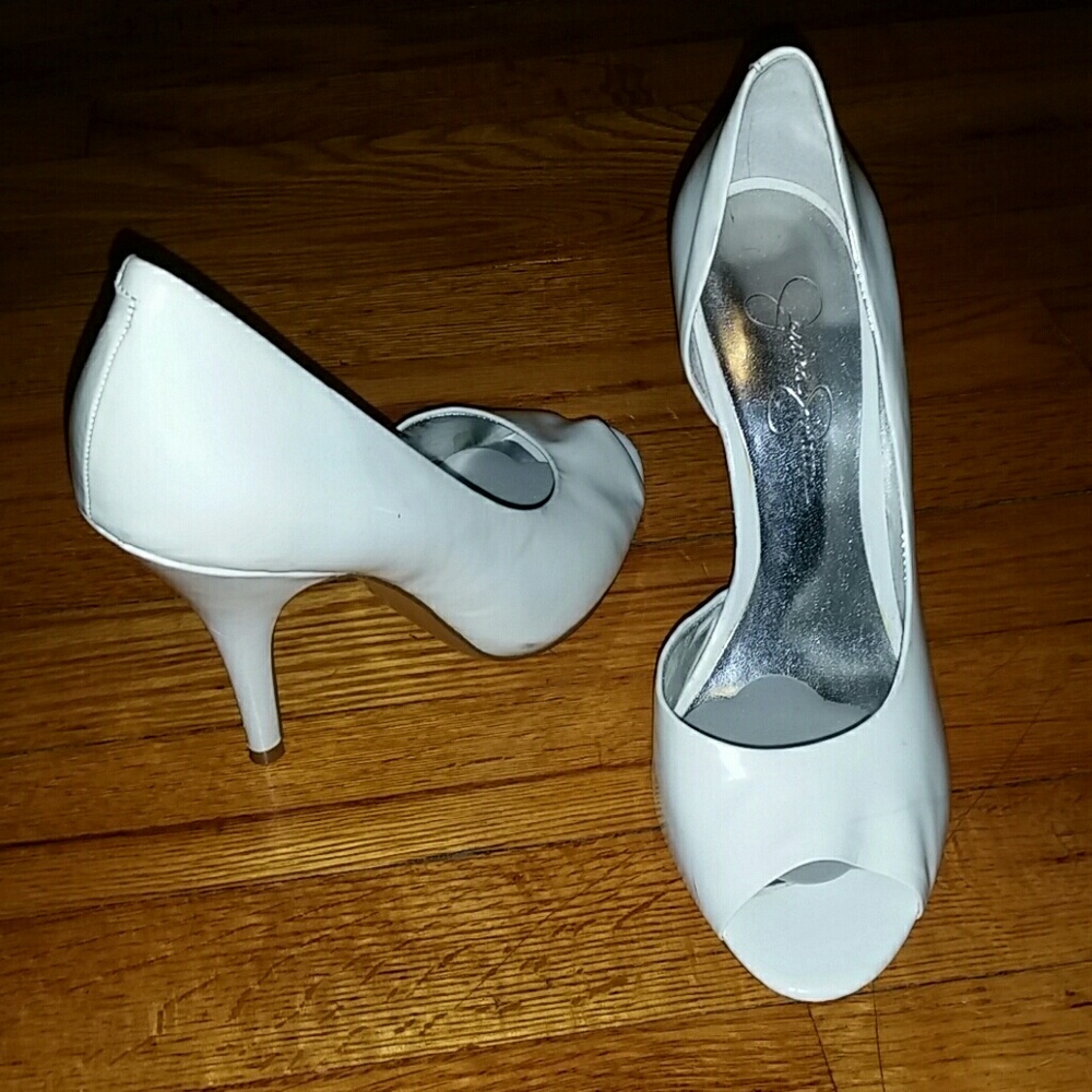 Simpson Neona White Pumps