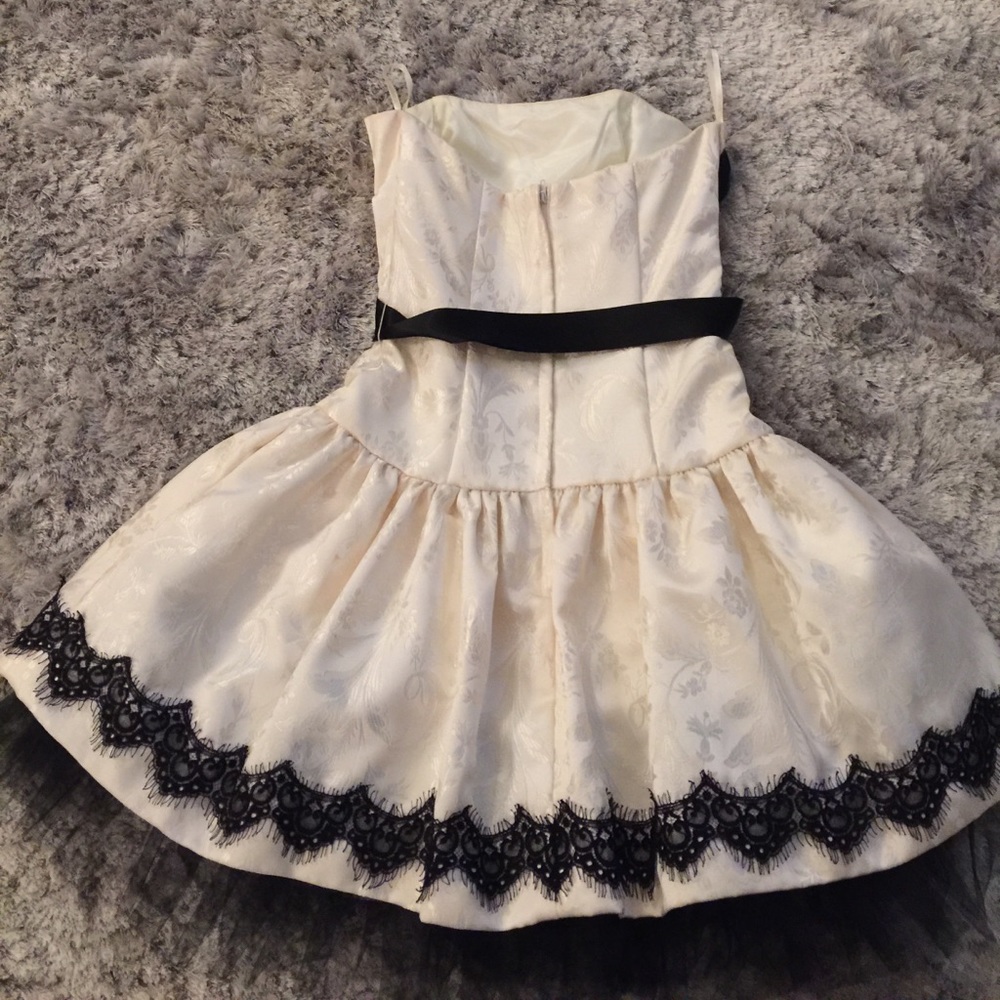 Jessica McClintock Party Dress size 4. - Picture 5 of 6