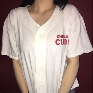 Cubs baseball tee super cute if your a cubs fan!