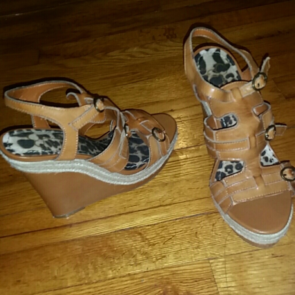 Simpson Mack Brown Wedges