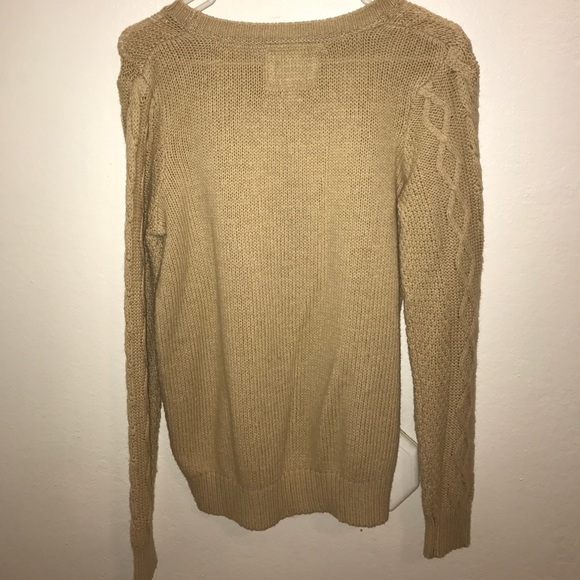 Knitted tan sweater - Picture 2 of 2
