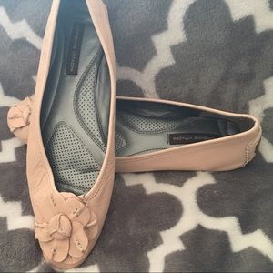 Beautiful pink leather flats