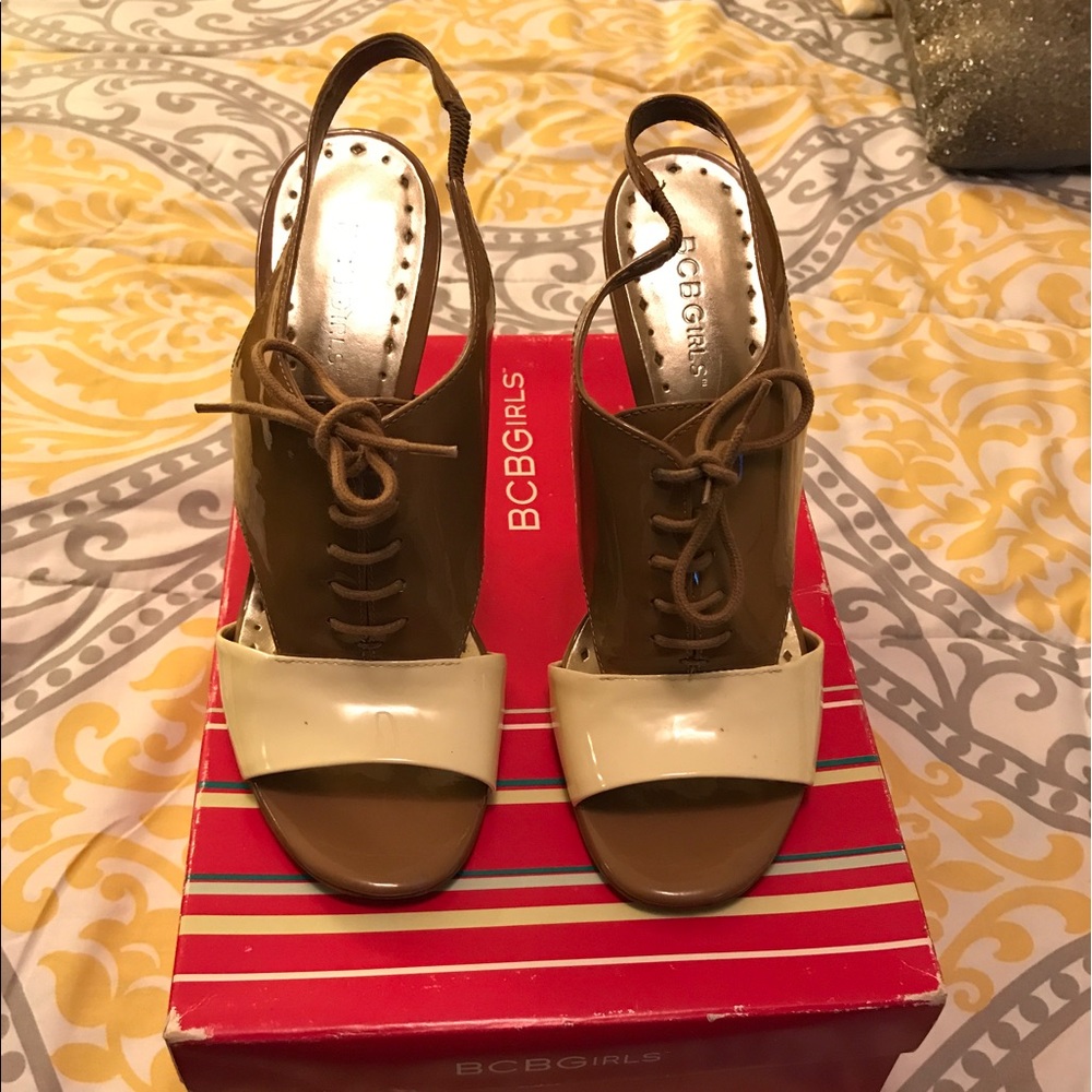BCBG Shoes size 8.5