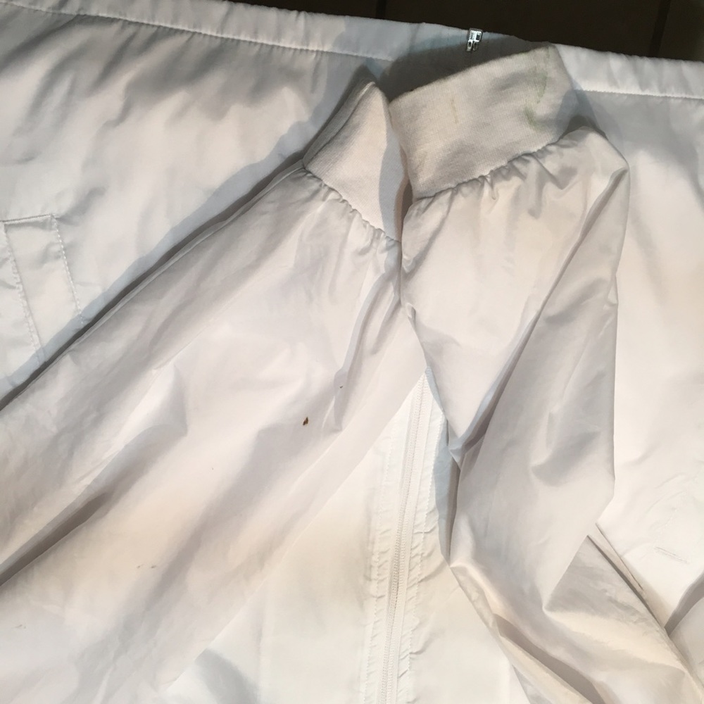 ULT windbreaker - Picture 4 of 4
