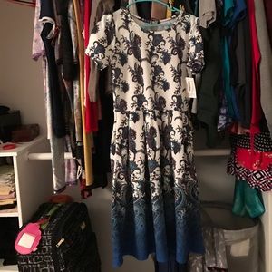 LuLaRoe Large Amelia