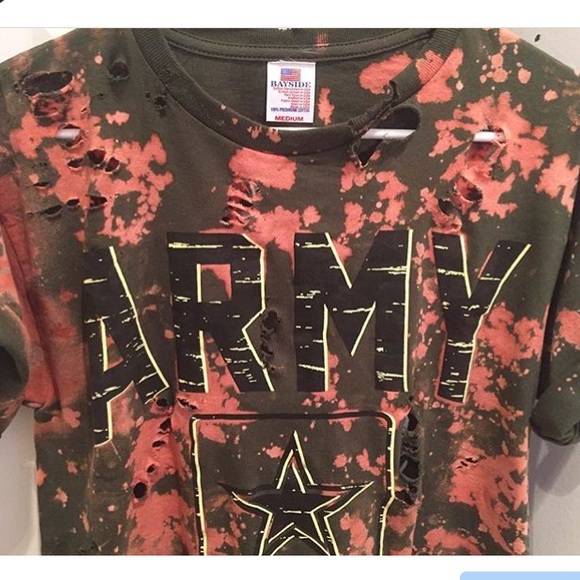 Hand made customized distressed T-shirts - Picture 4 of 4