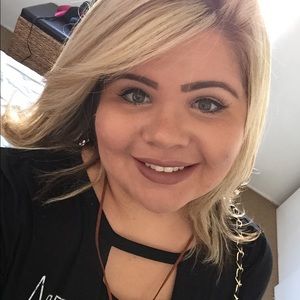 Meet your Posher, Manuelle