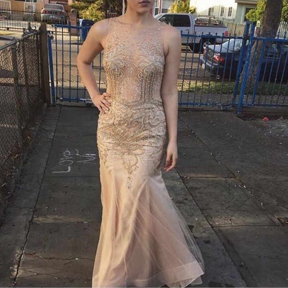 Beautiful Prom dress - Picture 1 of 5