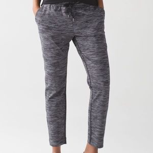 Size 4 Lululemon Jet Sweat Pant-BARELY WORN