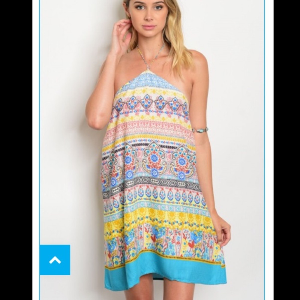 Summer Resort Style Dress - Picture 3 of 3
