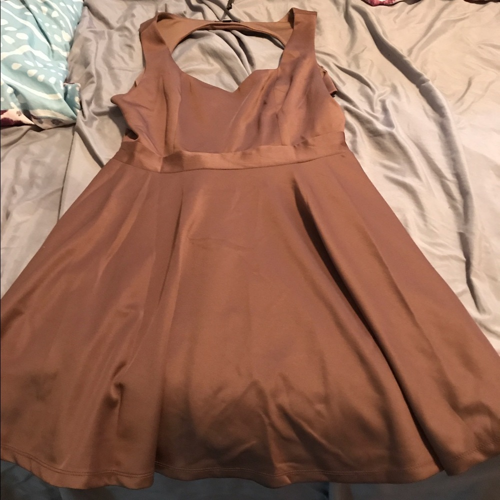 Brown dress