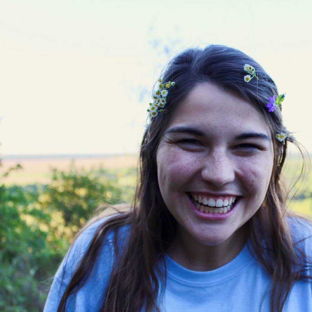 Meet your Posher, Abigail