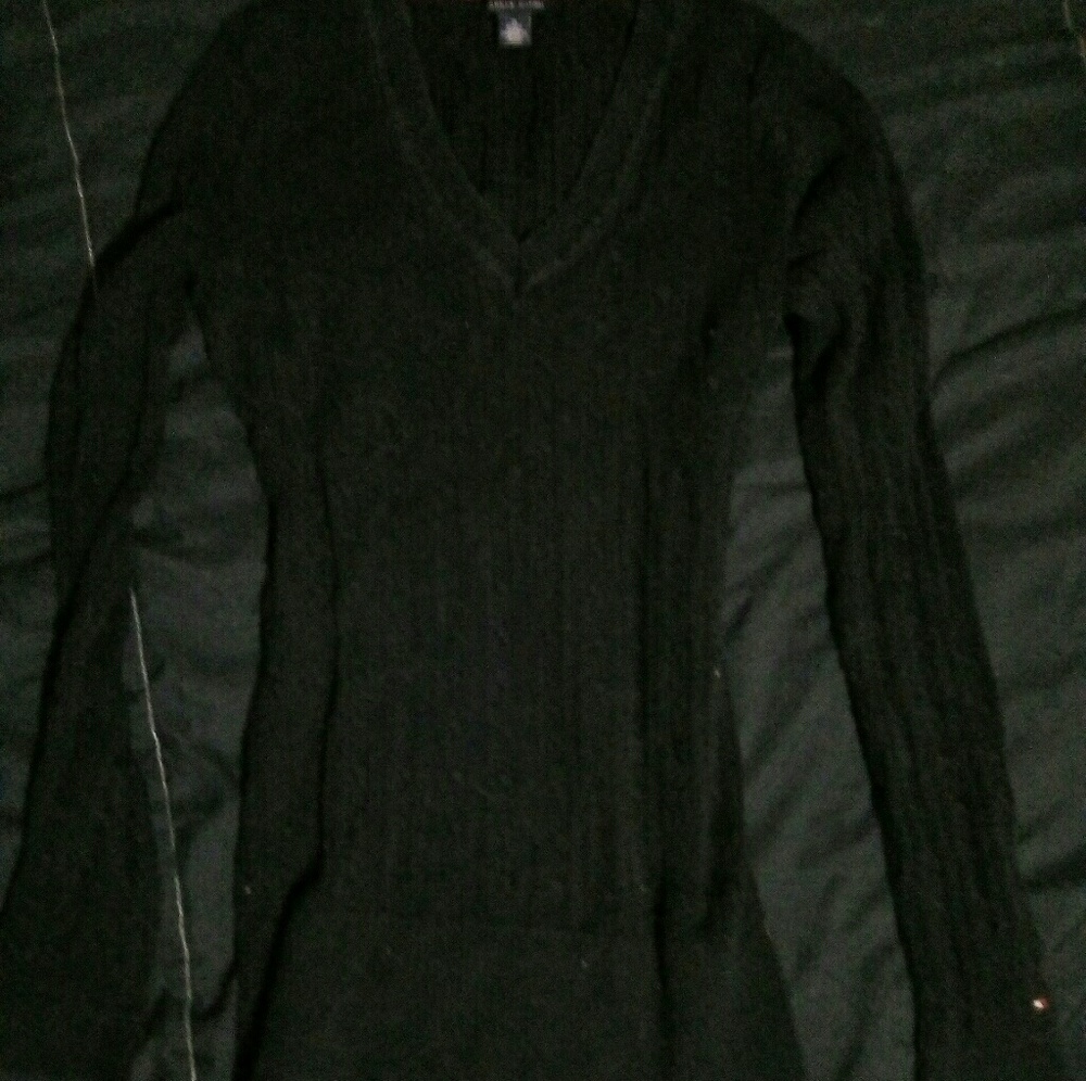 Tommy Hilfiger V-neck knit sweater