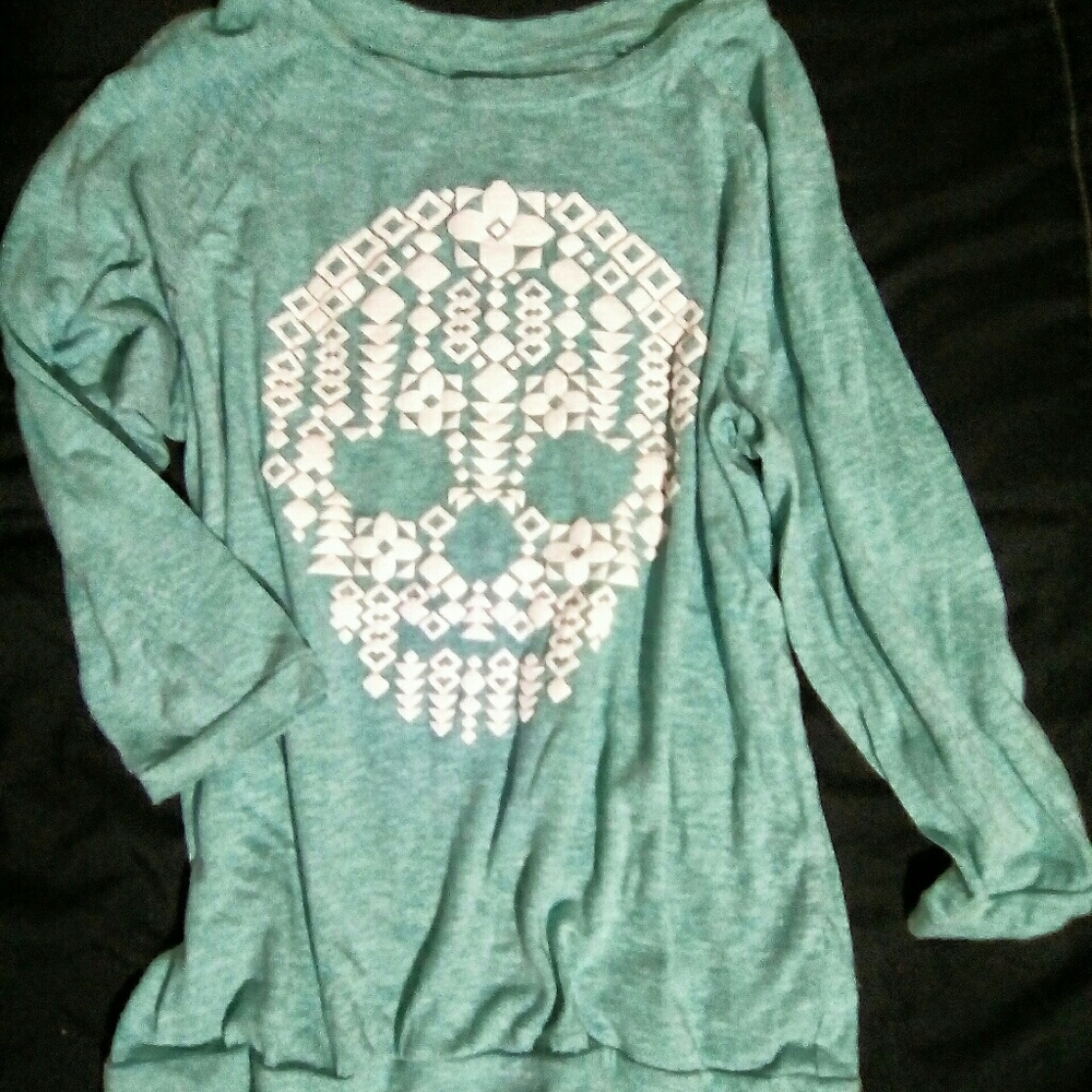 Skull sweater