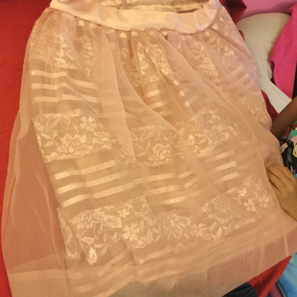 Stripped lace with overlay