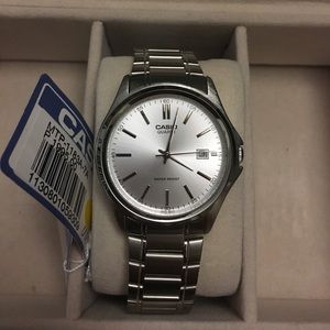 Men's Casio watch NWT!!