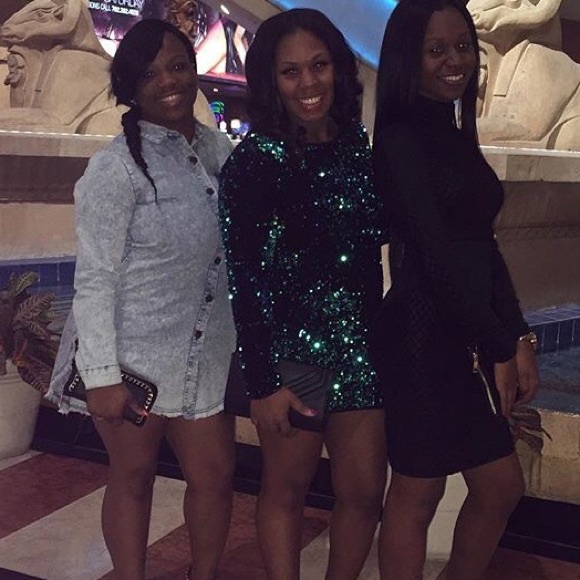 Sparkly emerald dress - Picture 3 of 3