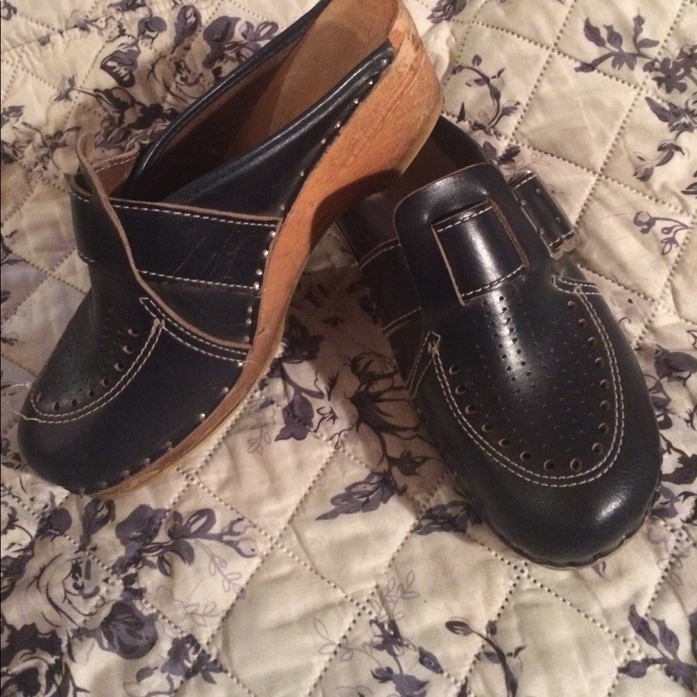 Clogs