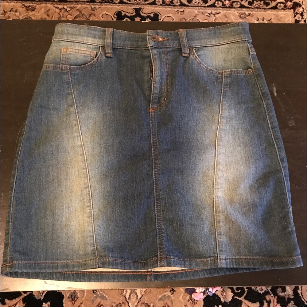 Denim Guess Skirt