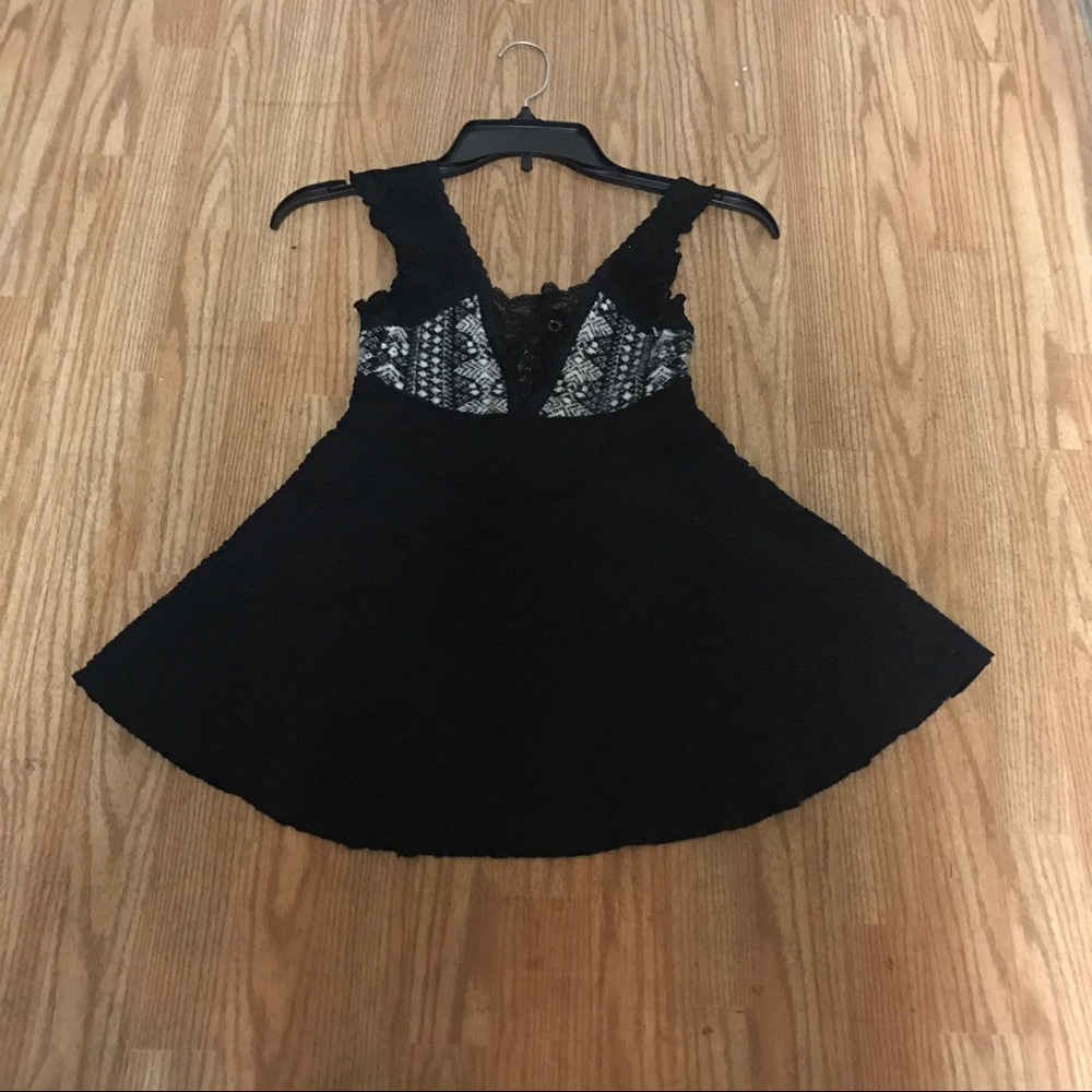 Free people women black shirt