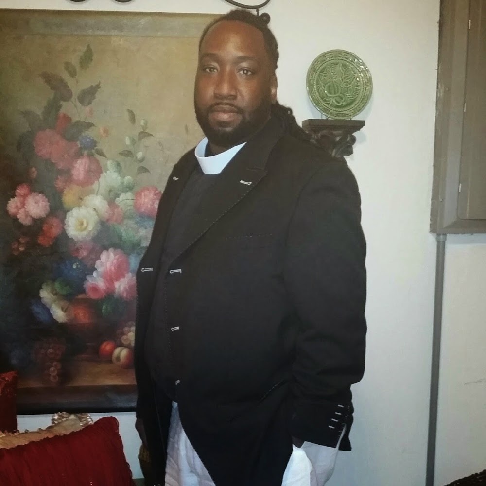 Meet your Posher, Derrick