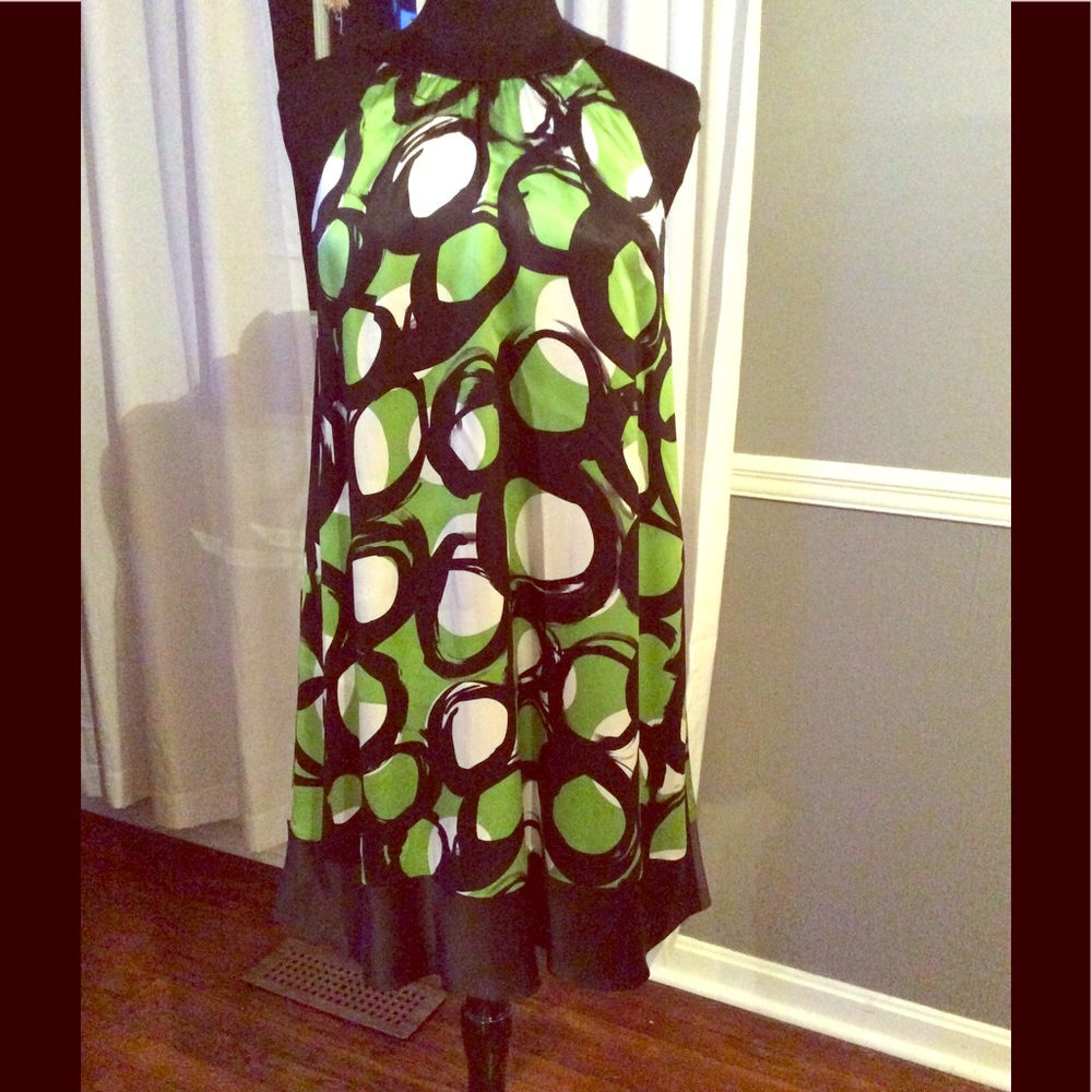 Muse perfect summer dress! Size 6