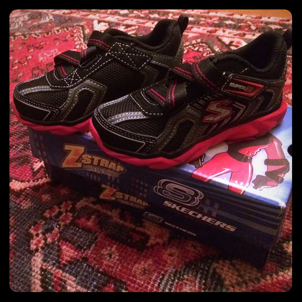 Skechers Z Strap, Toddler 8 shoes, NIB