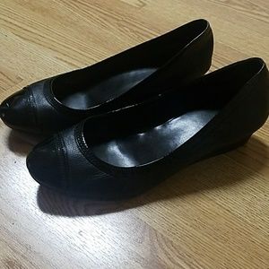 Cole Haan Wedges